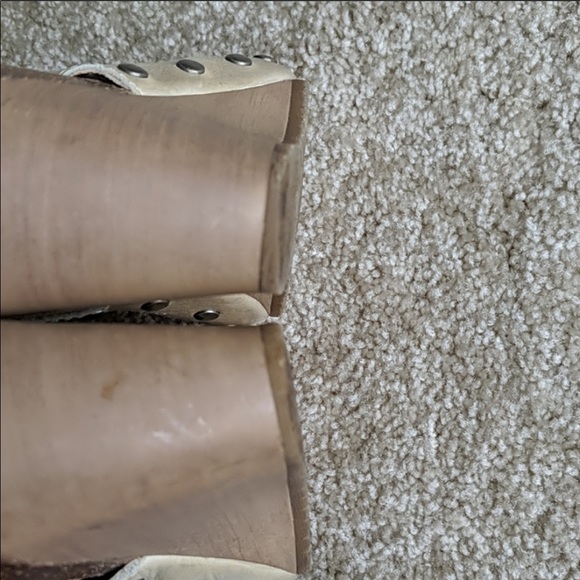 Pikolinos Benissa Laser Cut Leather Wedges - Picture 5 of 6